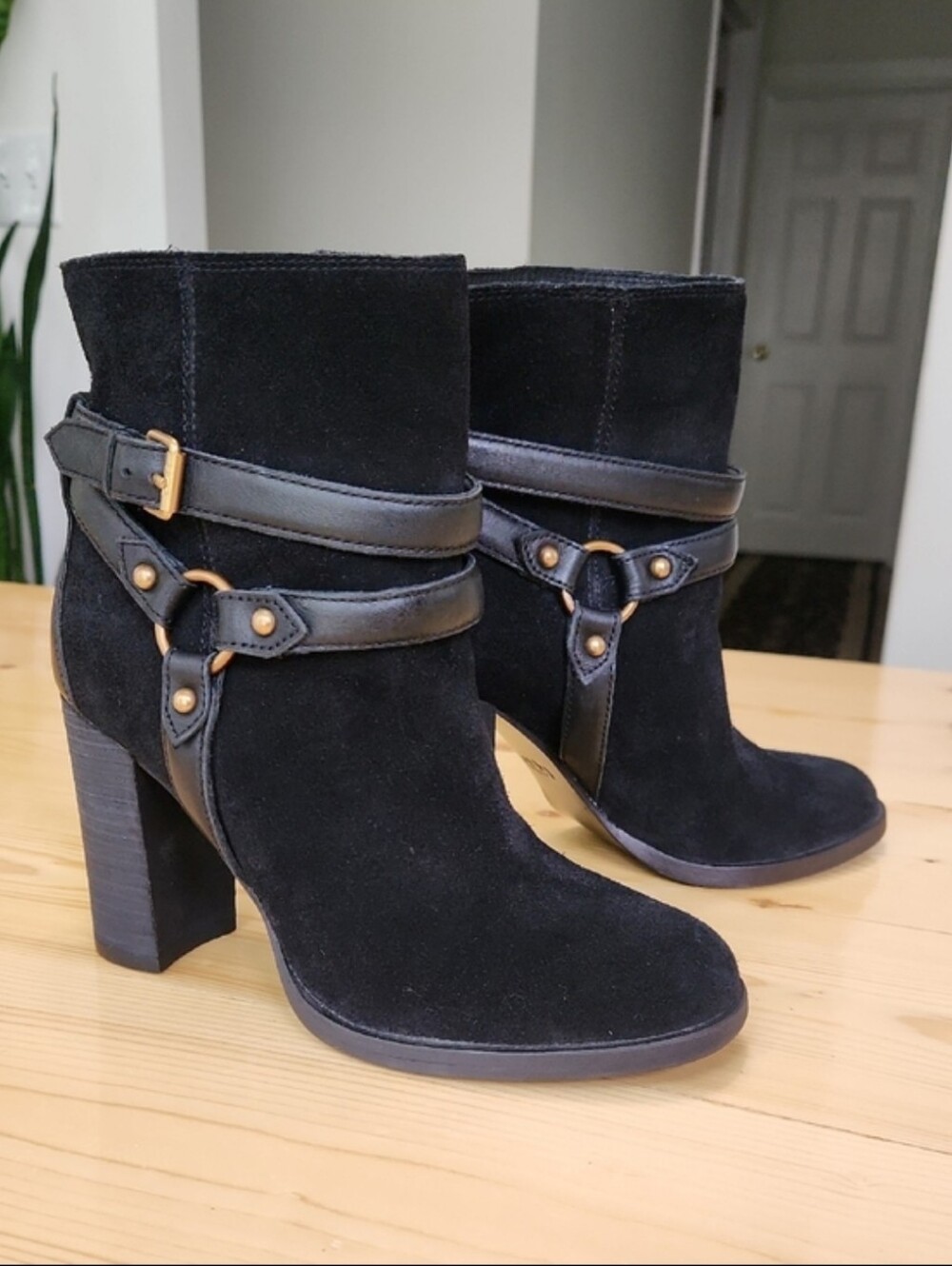 UGG Dandridge Suede Block High Heel Ankle Boots Harness Black 6
